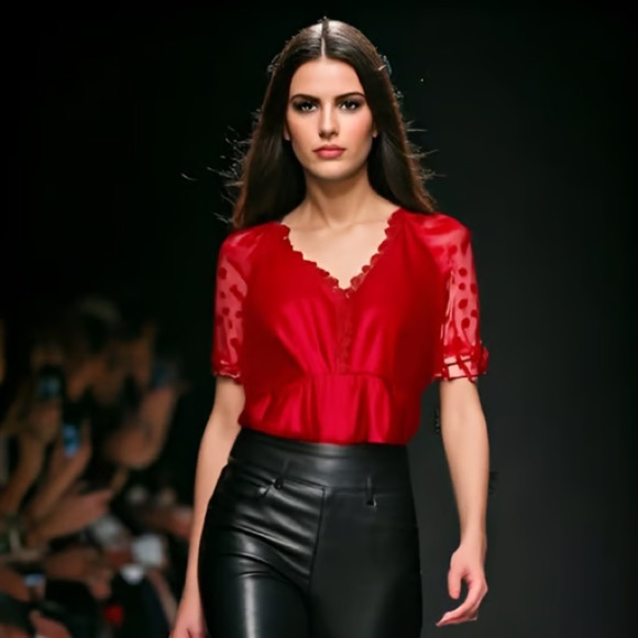 Missky Red Lace Babydoll top with sheer sleeves 2X NWT - Picture 2 of 5